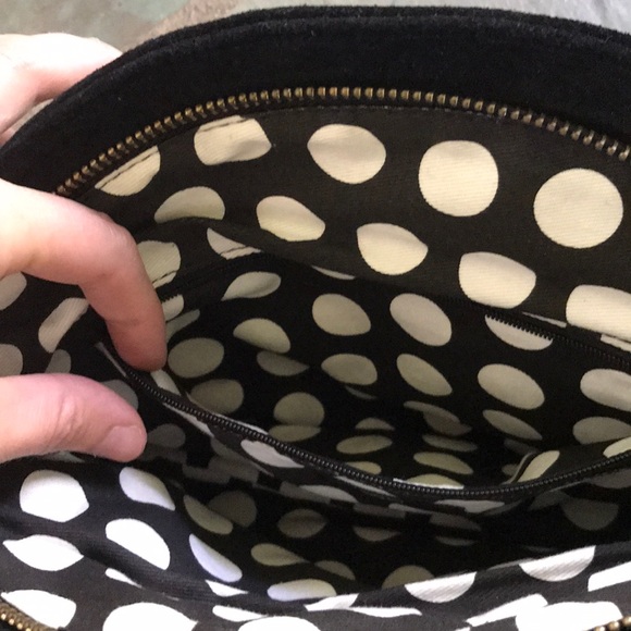 Black Clutch - Picture 4 of 9